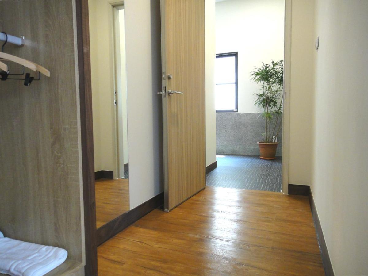 Park 66 Apartment ไถหนาน ภายนอก รูปภาพ