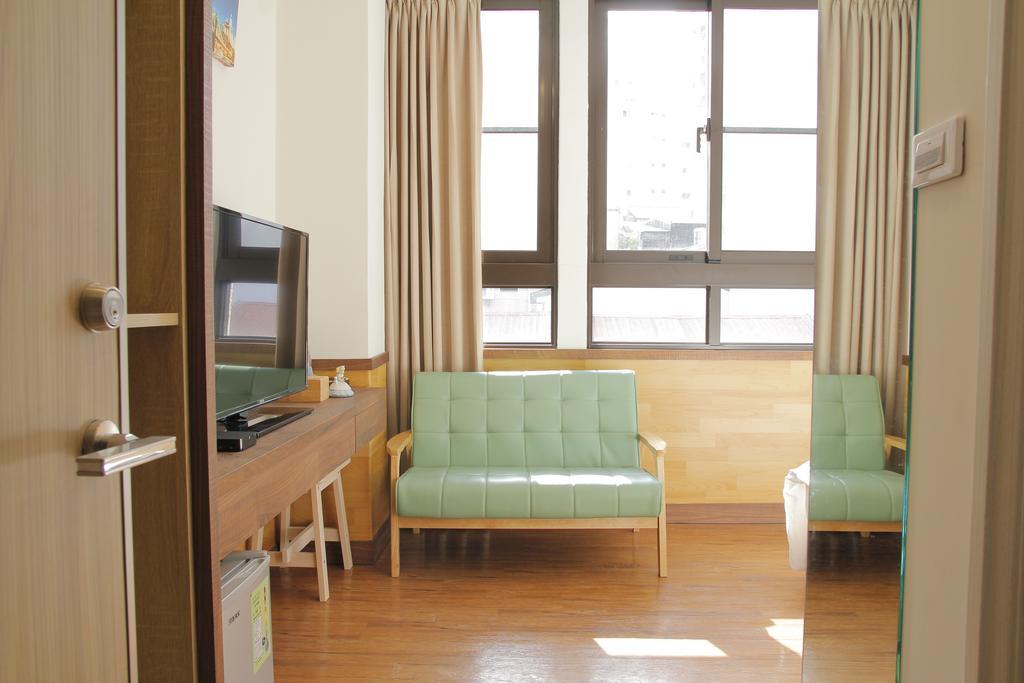 Park 66 Apartment ไถหนาน ภายนอก รูปภาพ